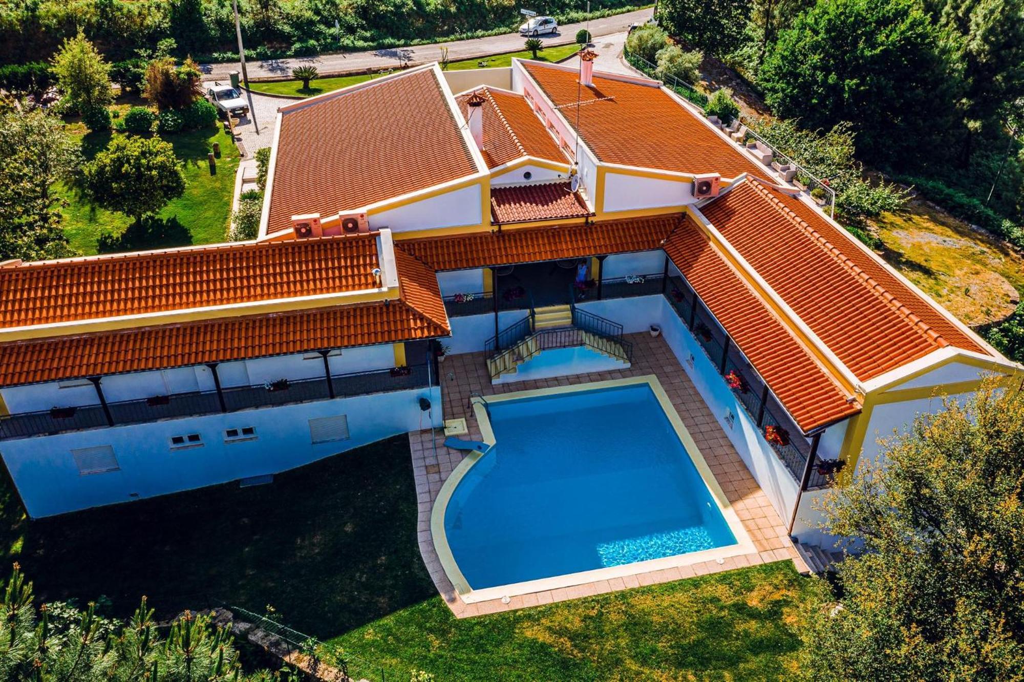 Estalagem Bela Vista Bed & Breakfast Mondim de Basto Exterior photo